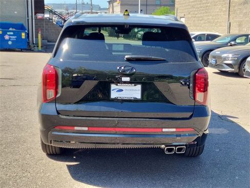 Used 2024 Hyundai Palisade Calligraphy image 4