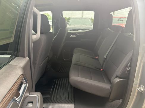Used 2023 Chevrolet Silverado 1500 LT w/ Z71 Off-Road Package AWD/4WD image 24