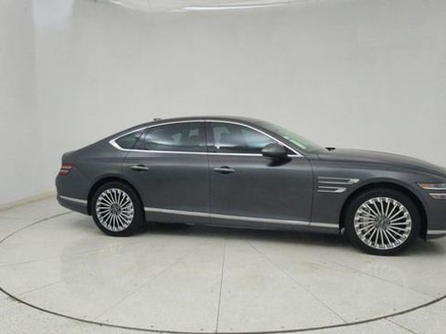 Used 2024 Genesis G80 image 63