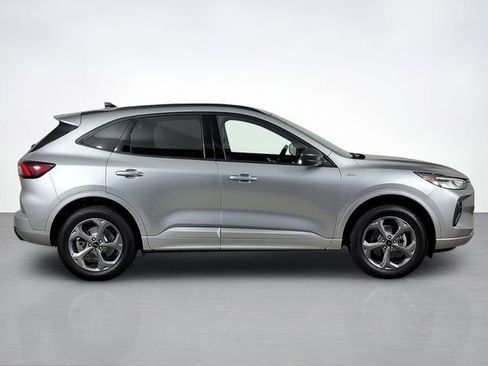 Used 2024 Ford Escape ST-Line w/ Tech Pack #1 AWD/4WD image 2