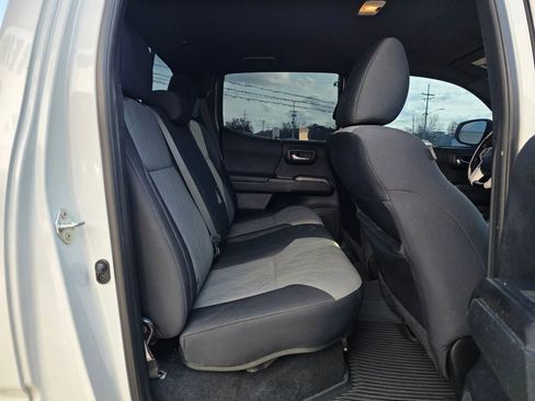 Used 2021 Toyota Tacoma TRD Sport w/ Advanced Technology Package image 14