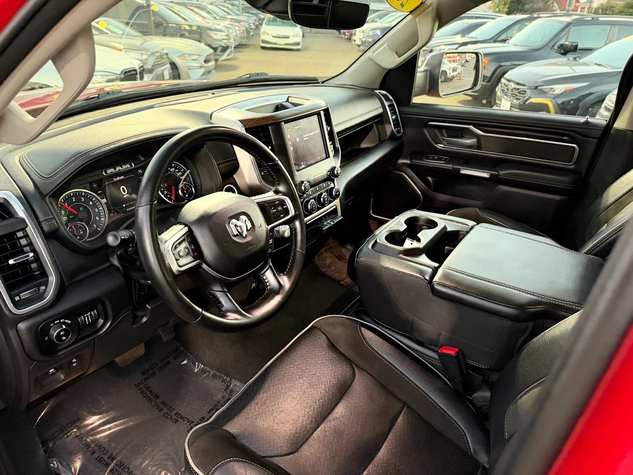Used 2022 RAM 1500 Laramie AWD/4WD image 11