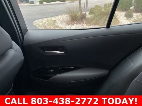 Used 2025 Toyota Corolla SE image 12