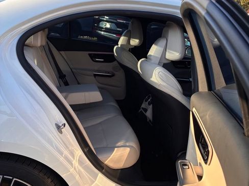 Used 2023 Mercedes-Benz C 300 4MATIC Sedan image 22