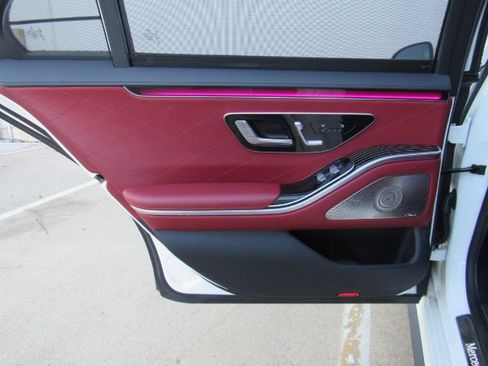 Used 2022 Mercedes-Benz S 580 4MATIC Sedan image 19