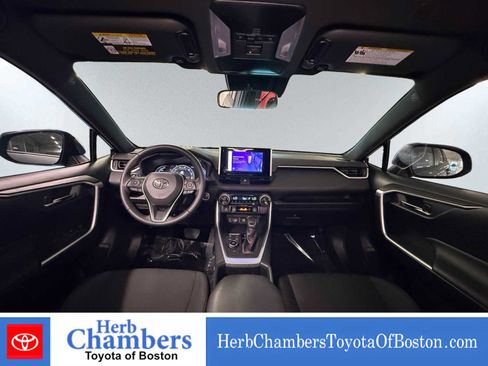 Used 2024 Toyota RAV4 SE AWD/4WD image 6