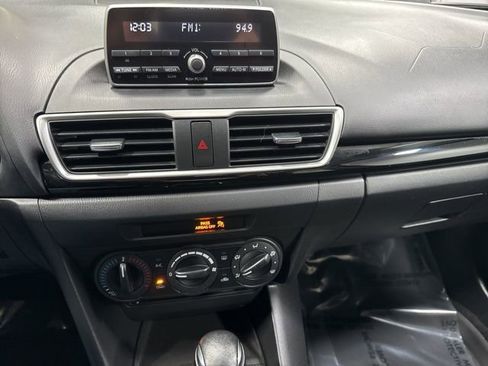 Used 2014 MAZDA MAZDA3 i Sport image 15
