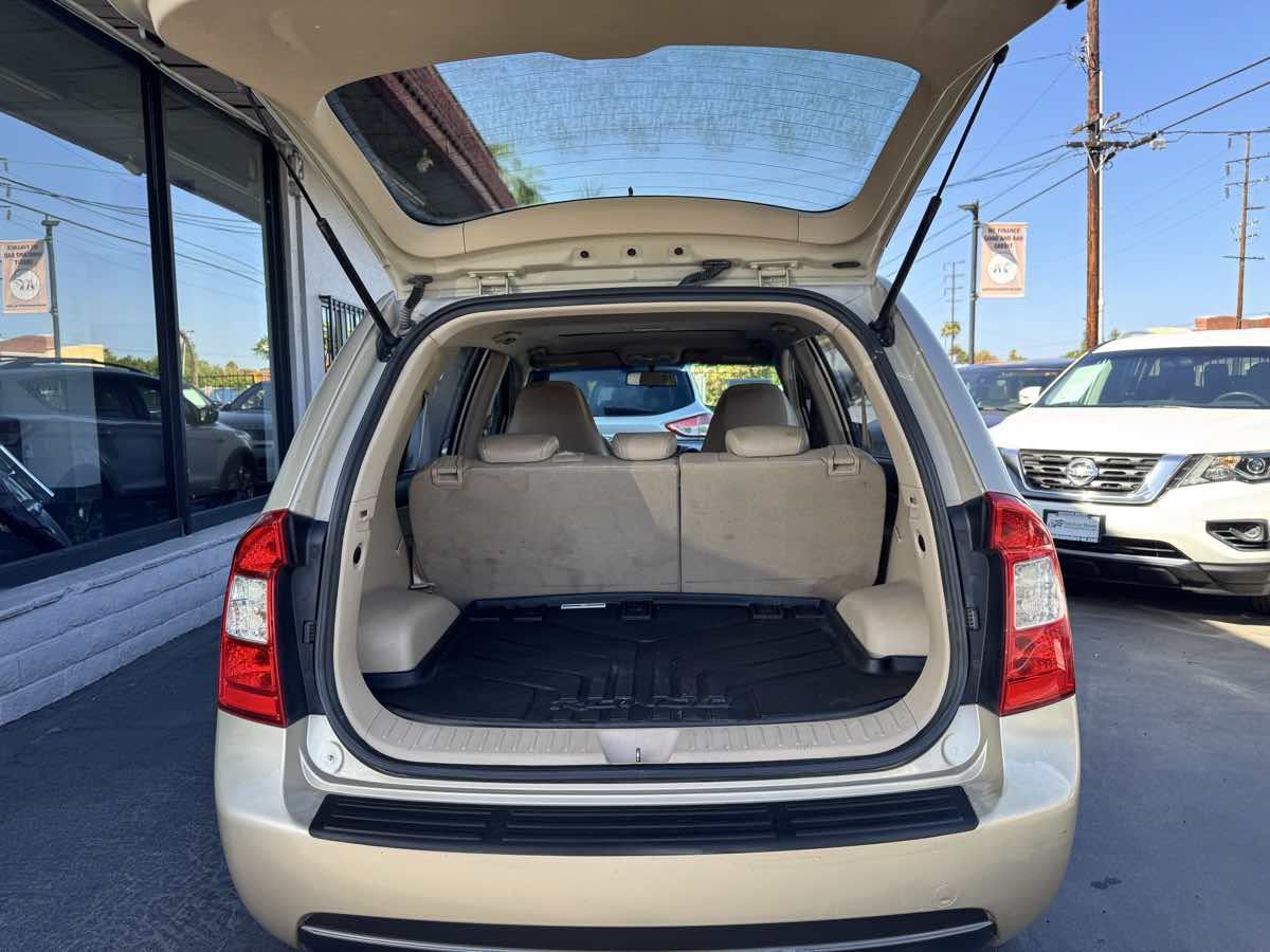 Used 2007 Kia Rondo EX w/ Premium Pkg FWD image 25