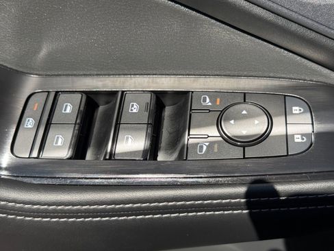 Used 2026 Nissan Rogue SV image 19