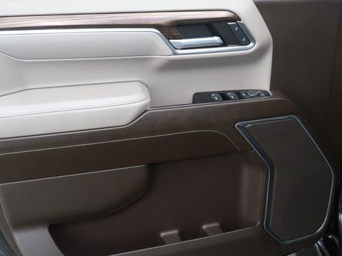 Used 2022 Chevrolet Silverado 1500 RST w/ Z71 Off-Road Package image 16