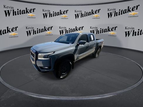 Used 2025 Nissan Frontier PRO-4X w/ Pro Convenience Package image 4