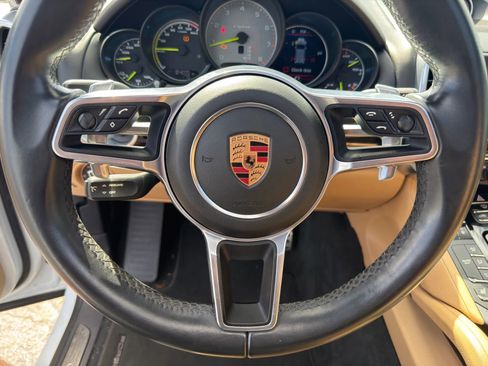 Used 2016 Porsche Cayenne S w/ Premium Package image 20