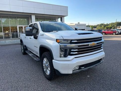 Used 2020 Chevrolet Silverado 2500 High Country w/ Z71 Off-Road Package AWD/4WD image 3