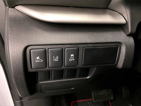 Used 2023 Mitsubishi Eclipse Cross SE image 33