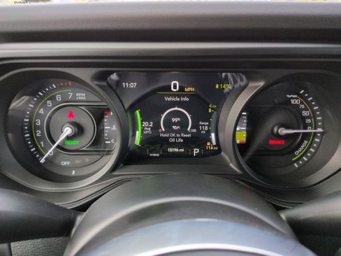 Used 2025 Jeep Wrangler Sahara w/ Safety Group image 21