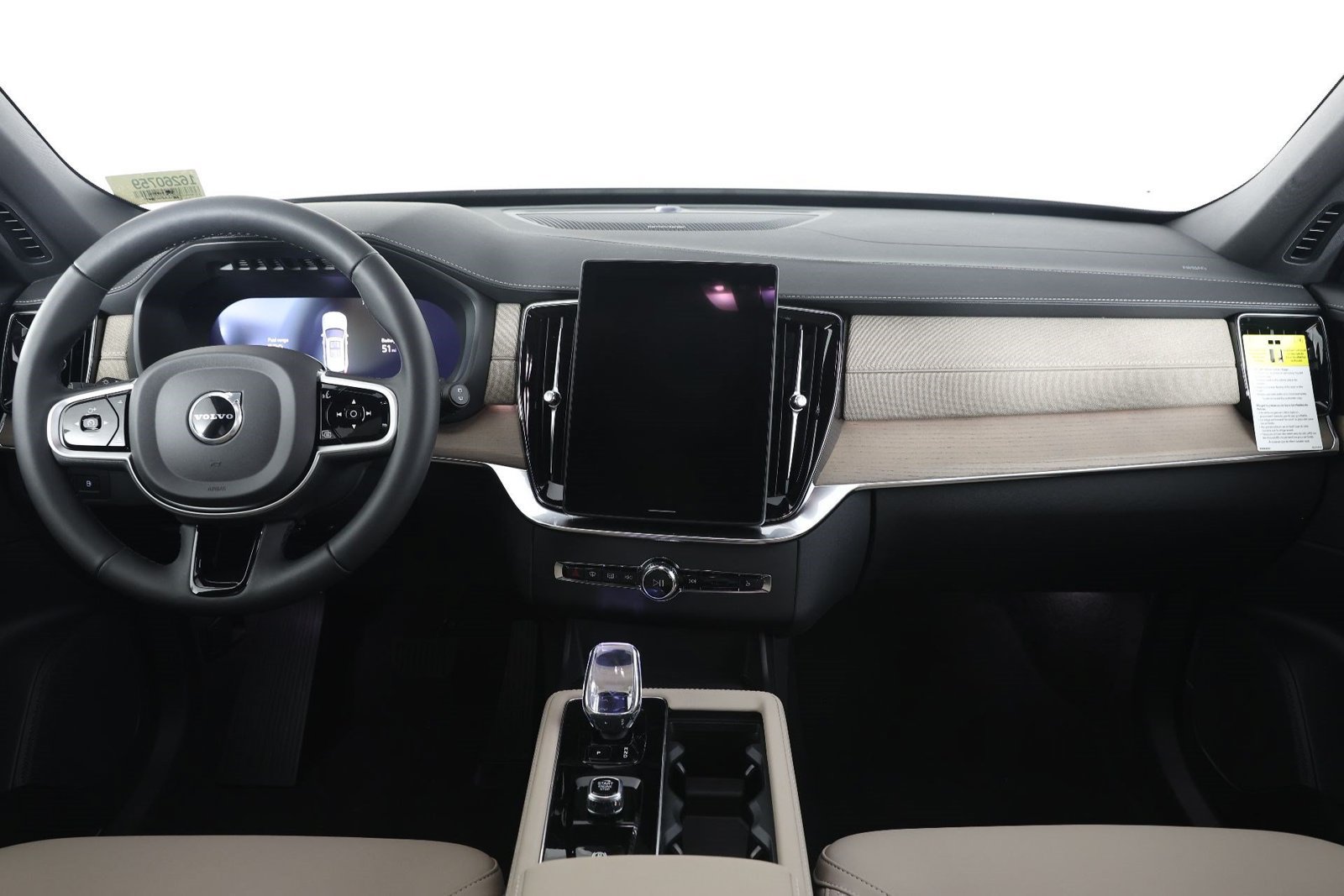 New 2026 Volvo XC90 T8 Plus w/ Protection Package Premier AWD/4WD image 5