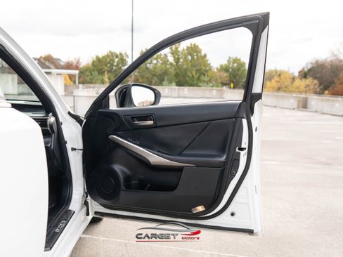 Used 2019 Lexus IS 300 w/ Navigation Package image 35