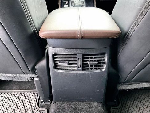 Used 2022 MAZDA CX-30 AWD 2.5 S w/ Premium Package image 17