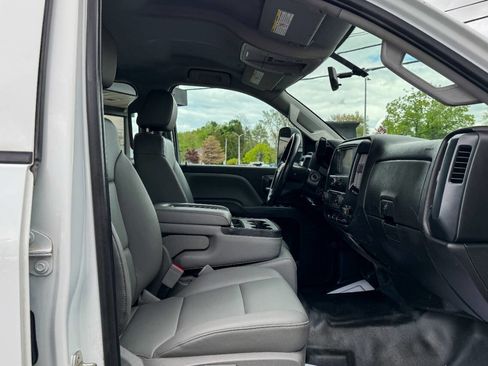Used 2019 Chevrolet Silverado 2500 W/T w/ Snow Plow Prep Package AWD/4WD image 12