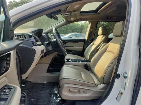 Used 2023 Honda Odyssey Elite image 13