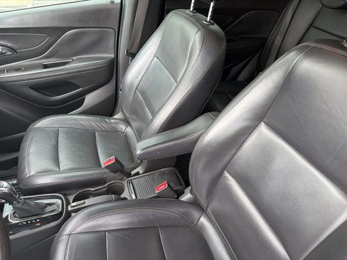 Used 2020 Buick Encore Essence image 9