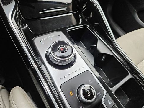 Used 2022 Kia Sorento SX Prestige image 41