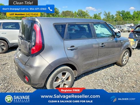 Used 2018 Kia Soul w/ Convenience Package FWD image 4