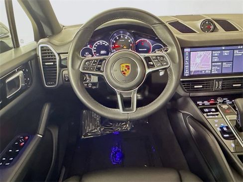 Used 2019 Porsche Cayenne image 26