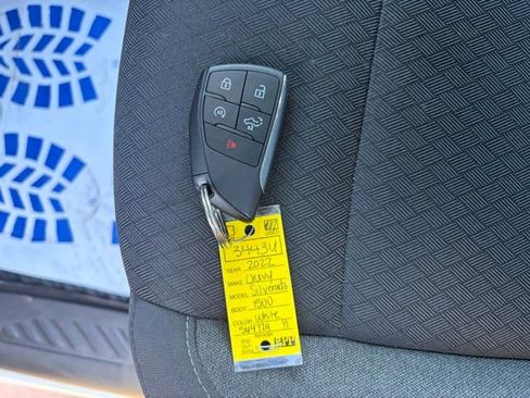 Used 2022 Chevrolet Silverado 1500 Custom image 26