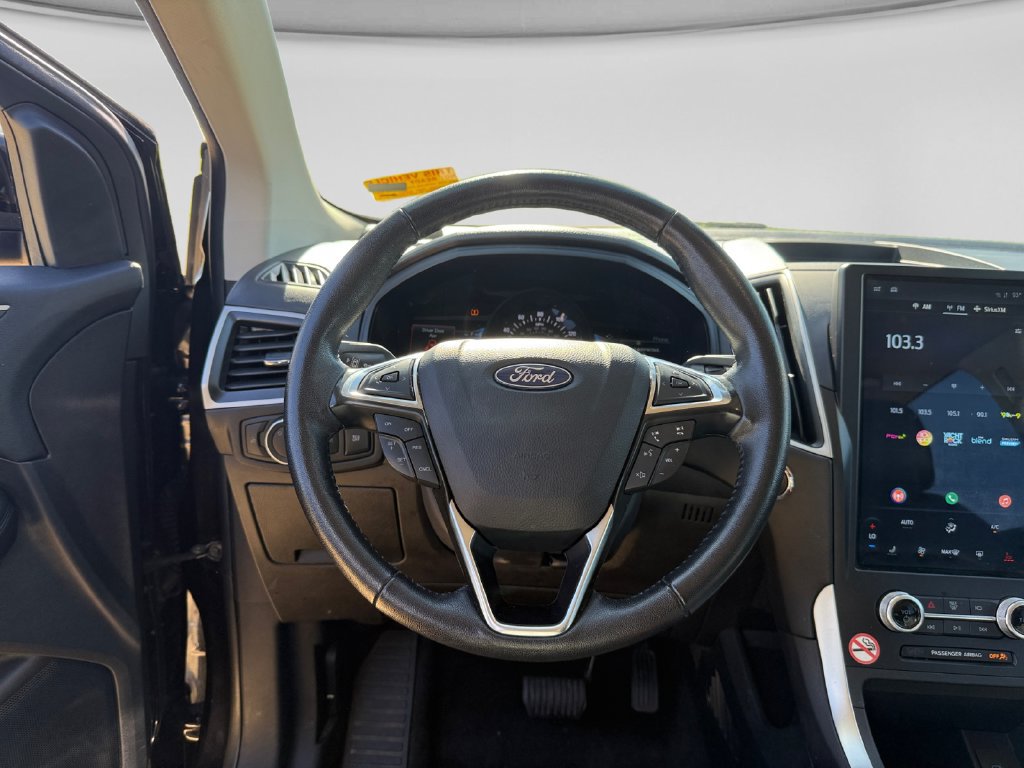 Used 2024 Ford Edge SEL AWD/4WD image 15
