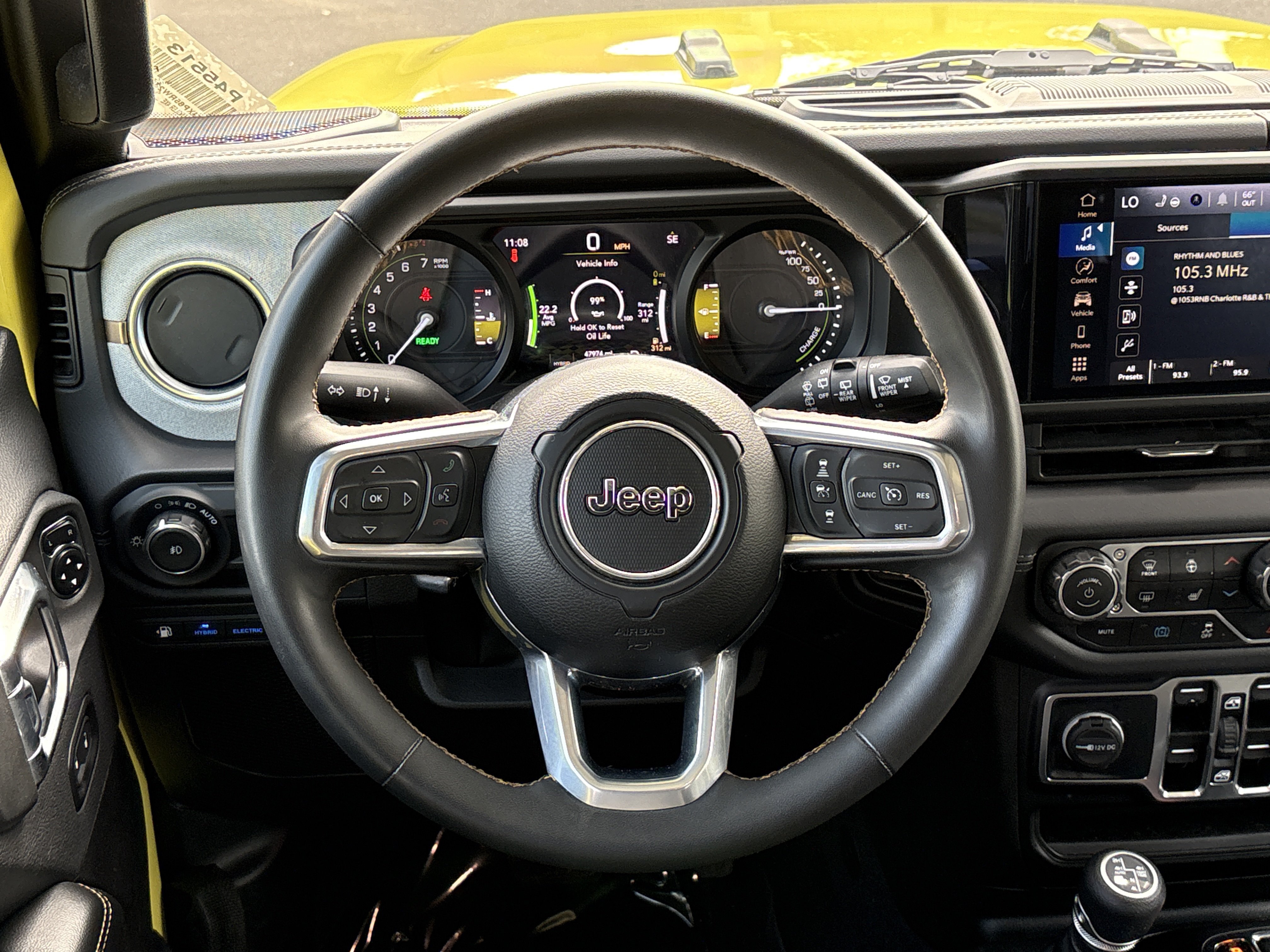 Used 2024 Jeep Wrangler Unlimited Sahara AWD/4WD image 21