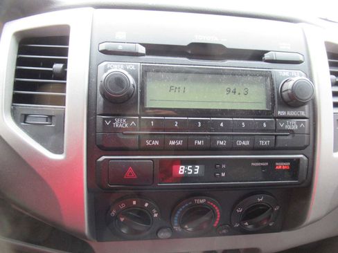 Used 2012 Toyota Tacoma 2WD Access Cab w/ SR5 Pkg image 24