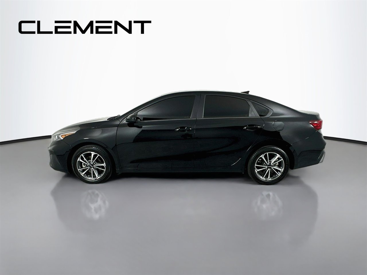 Used 2024 Kia Forte LXS FWD image 6