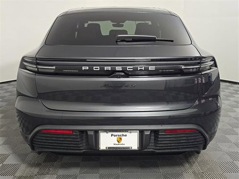 Certified 2025 Porsche Macan 4S Electric image 6