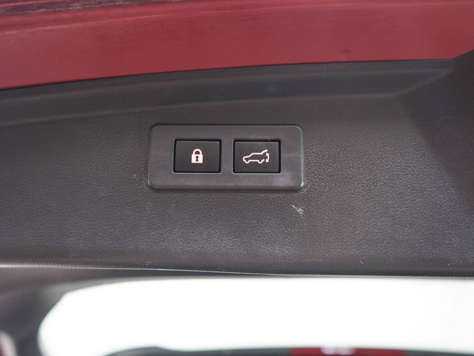 Used 2020 Subaru Outback Premium w/ Popular Package #1 AWD/4WD image 18