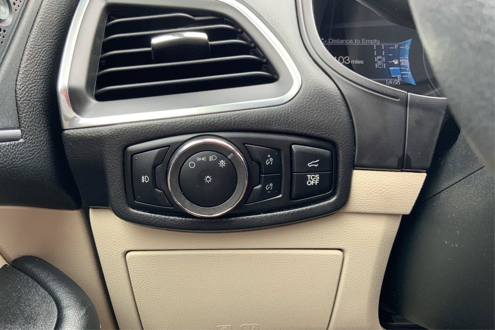 Used 2024 Ford Edge Titanium AWD/4WD image 17