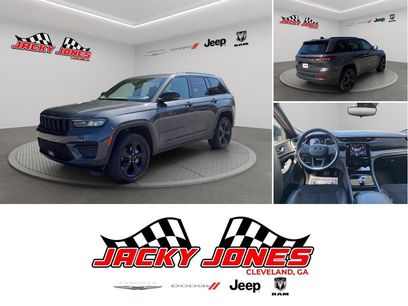 Used 2024 Jeep Grand Cherokee Altitude