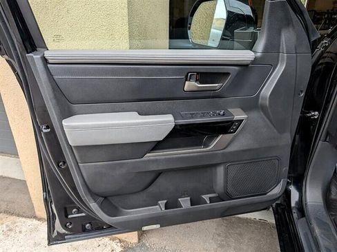 Used 2025 Toyota Tundra Limited image 40