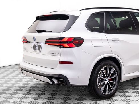 New 2026 BMW X5 xDrive50e w/ Executive Package image 40