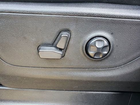 Used 2021 RAM 1500 Big Horn image 25