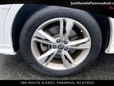 Used 2019 Audi Q3 2.0T Premium Plus w/ Premium Plus Package AWD/4WD image 8