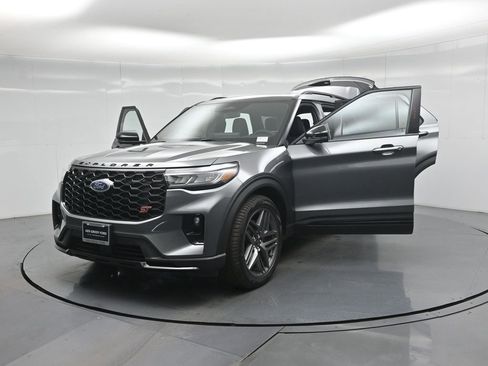 New 2026 Ford Explorer ST w/ Sun And Sound Package image 30