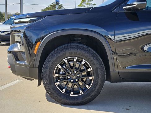 Used 2025 Chevrolet Traverse Z71 w/ Enhanced Driving Package image 14