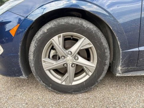 Used 2020 Hyundai Sonata SE w/ Cargo Package FWD image 3