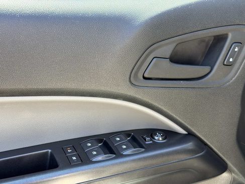 Used 2022 Chevrolet Colorado W/T w/ Custom Special Edition RWD image 21