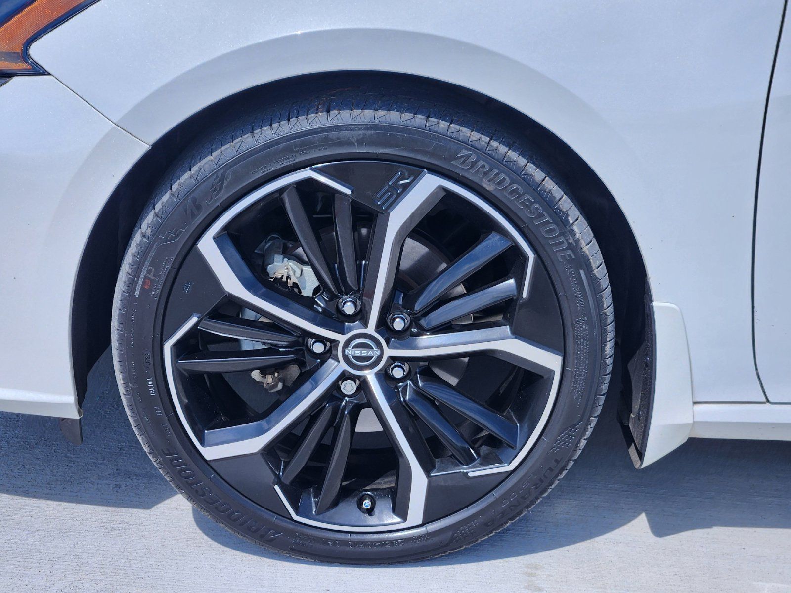 Used 2024 Nissan Altima 2.5 SR FWD image 12