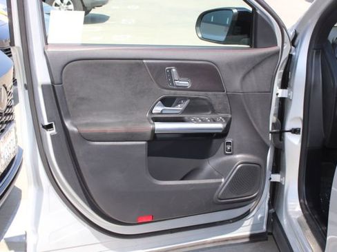 Used 2023 Mercedes-Benz GLA 250 image 10