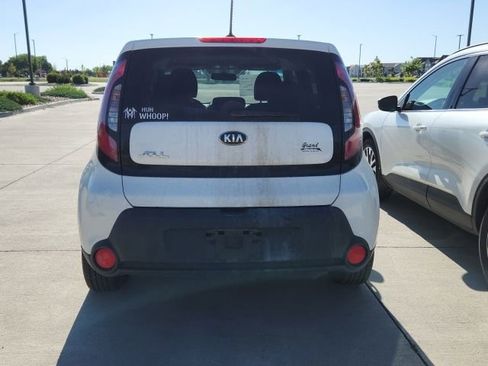 Used 2014 Kia Soul FWD image 3