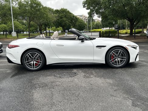 New 2026 Mercedes-Benz SL 55 AMG 4MATIC image 9