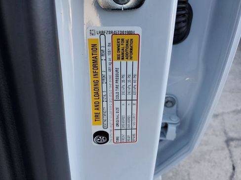 New 2026 Buick Envision Avenir image 32